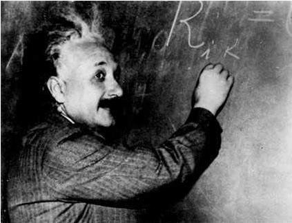 Einstein mendiskusikan teori-teorinya